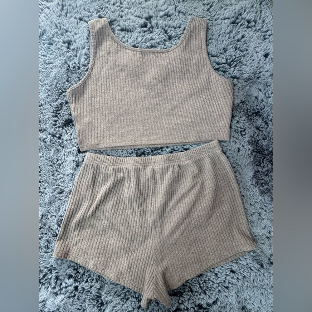 2 piece lounge set